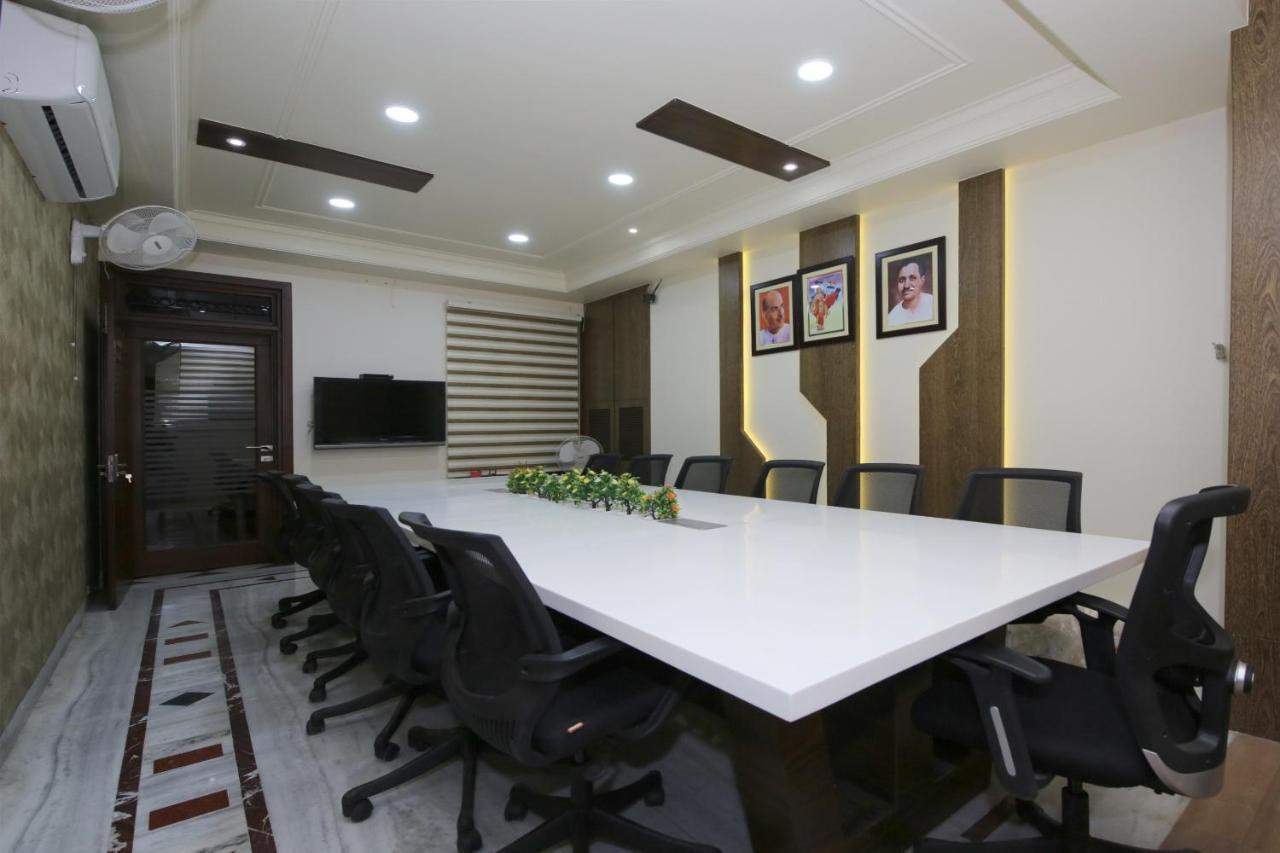 Capital O 36691 Hotel Aashirwad Inn Jabalpur Zewnętrze zdjęcie