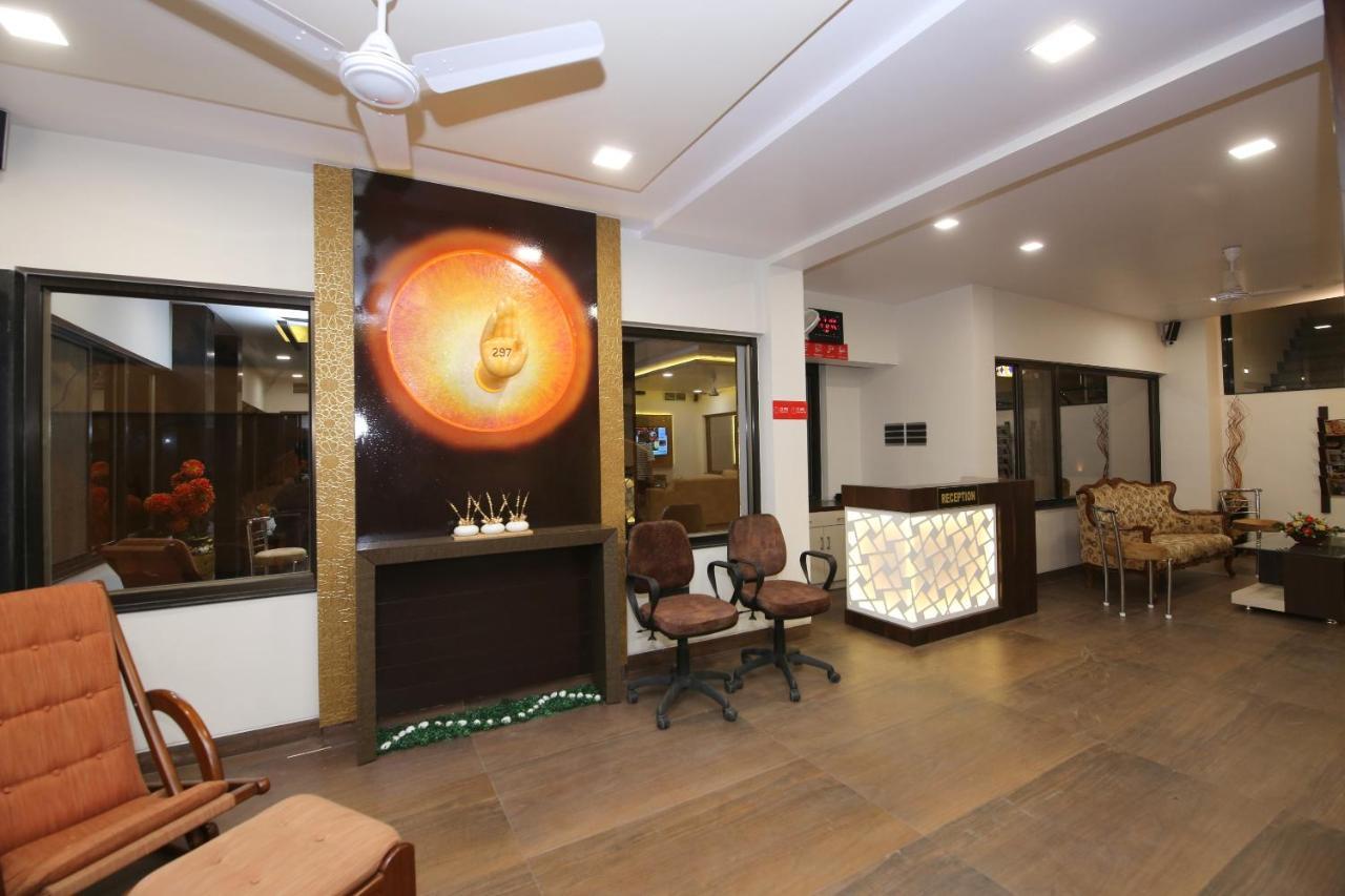 Capital O 36691 Hotel Aashirwad Inn Jabalpur Zewnętrze zdjęcie